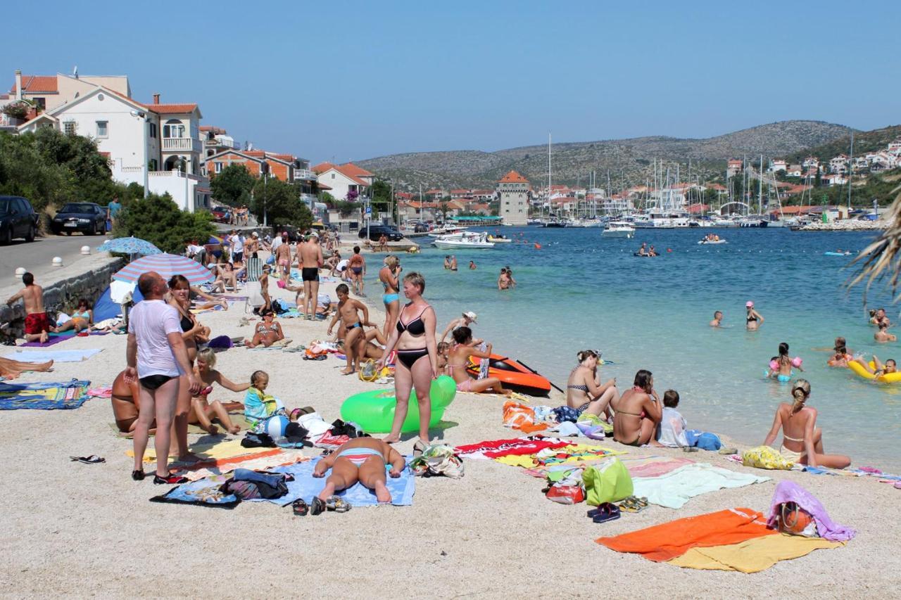 Apartments With A Parking Space Marina, Trogir - 11554 Екстер'єр фото