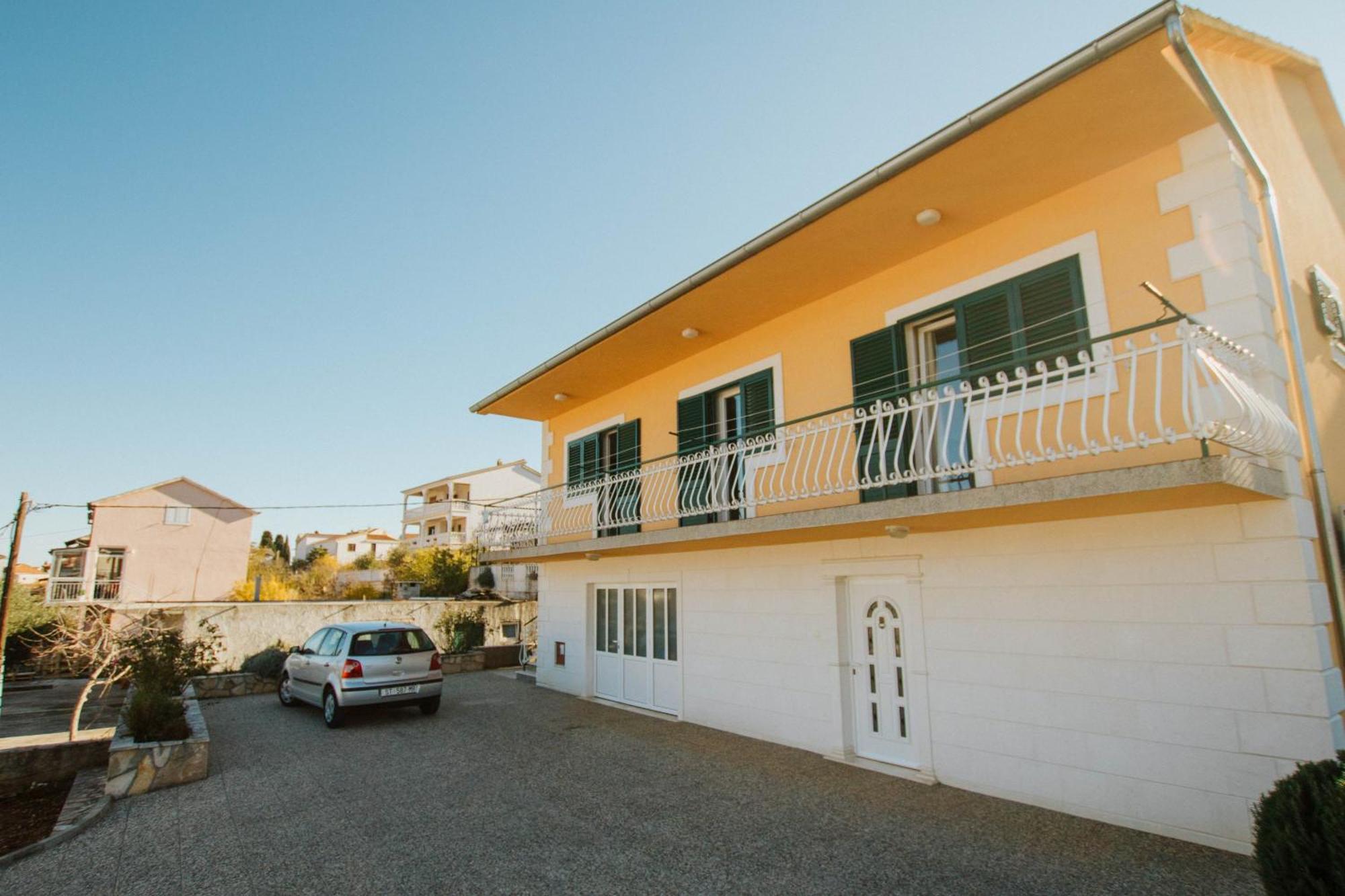 Apartments With A Parking Space Marina, Trogir - 11554 Екстер'єр фото